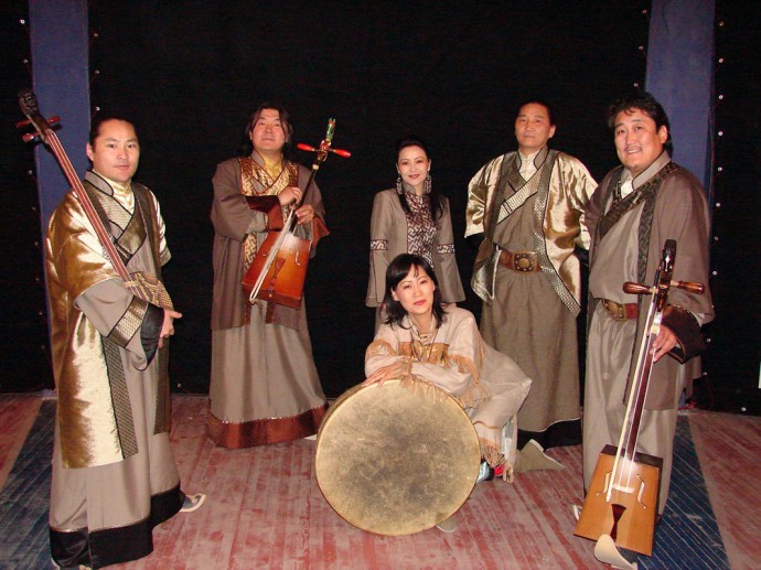 Gli EGSCHIGLEN (Mongolia) al Folkclub, un monumento della musica tradizionale dell’Asia