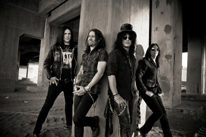 Slash featuring Myles Kennedy and The Conspirators: tour headliner, tre date in Italia!